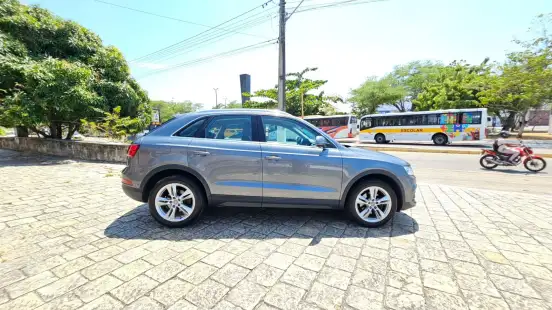 AUDI-Q3-2018