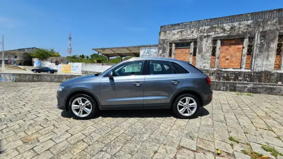 AUDI-Q3-2018