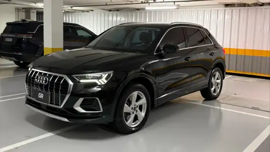 AUDI-Q3-2022
