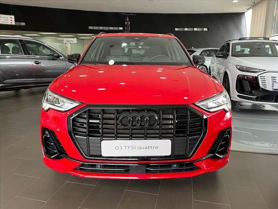 AUDI-Q3-2.0 40 TFSI GASOLINA PERFORMANCE BLACK PLUS QUATTRO TIPTRONIC AUDI-Q3-2024