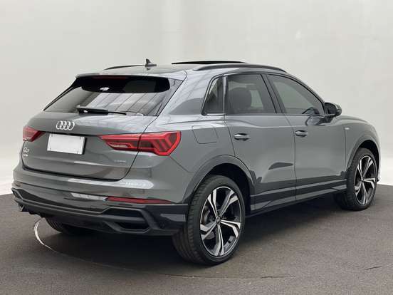 AUDI-Q3-2023