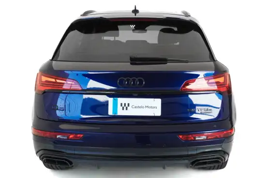 AUDI-Q5-2023