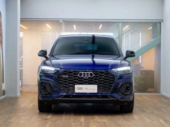 AUDI-Q5-2022