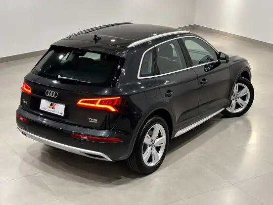 AUDI-Q5-2018