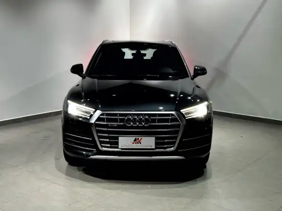 AUDI-Q5-2018