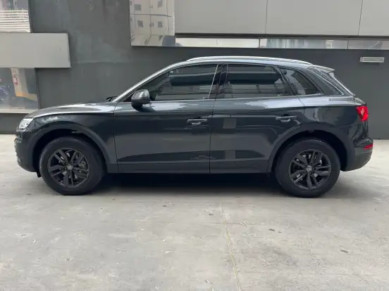 AUDI-Q5-2019