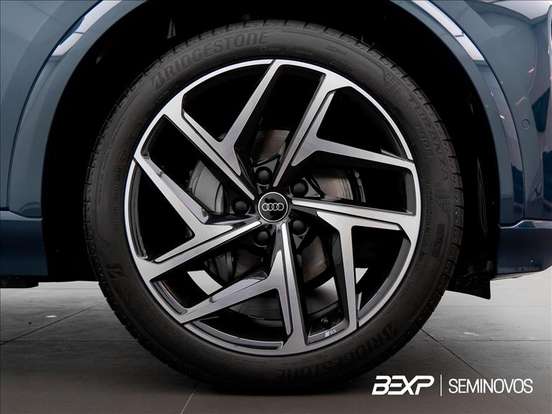 AUDI-Q6 E-TRON-2024