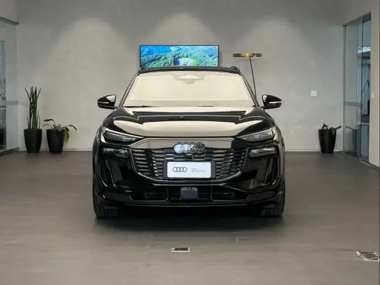 AUDI-Q6 E-TRON-100 KW ELÉTRICO PERFORMANCE BLACK QUATTRO AUDI-Q6 E-TRON-2025