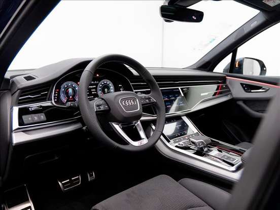AUDI-Q7-2026