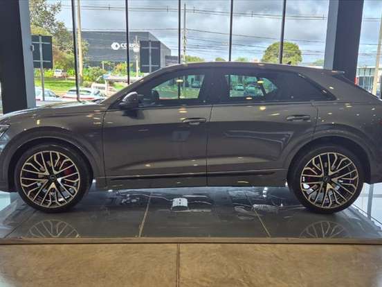 AUDI-Q8-3.0 TFSI GASOLINA PERFORMANCE BLACK QUATTRO TIPTRONIC AUDI-Q8-2025