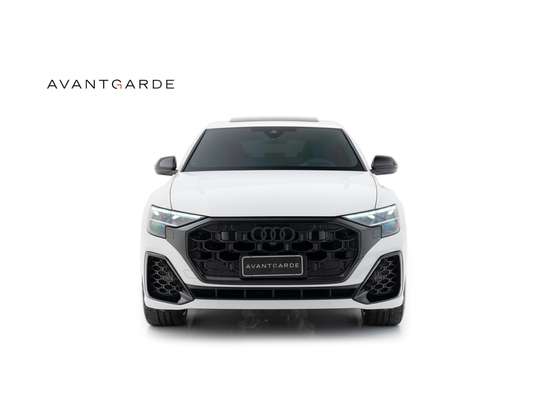 AUDI-Q8-2025