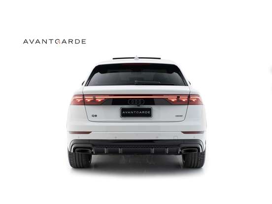 AUDI-Q8-2025