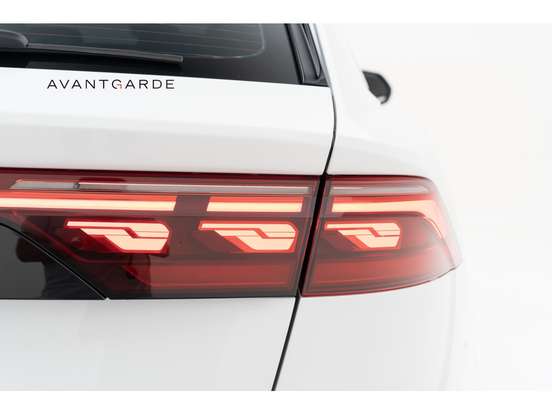 AUDI-Q8-2025