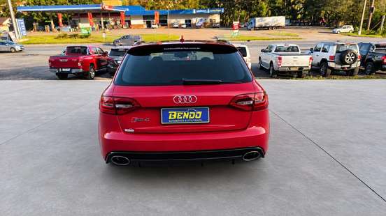 AUDI-RS4-2013