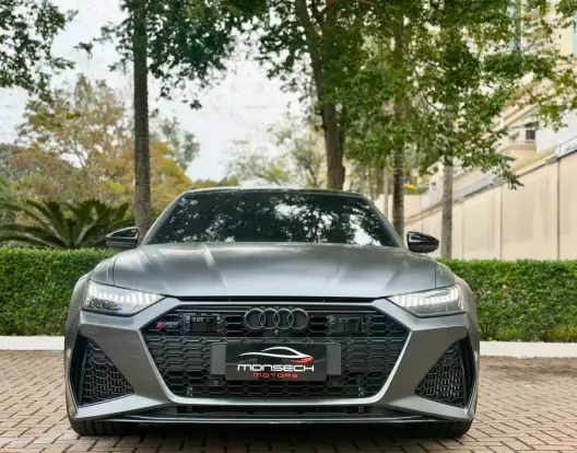 AUDI-RS6-2021