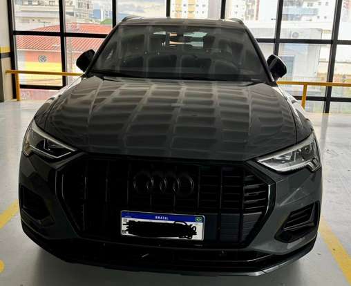 AUDI-Q3-2021