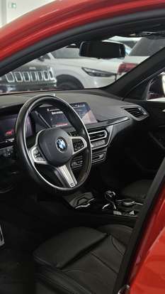 BMW-118i-2023