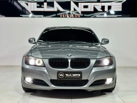 BMW-320i-2011