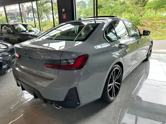 BMW-320i-2.0 16V TURBO FLEX M SPORT AUTOMÁTICO BMW-320i-2025
