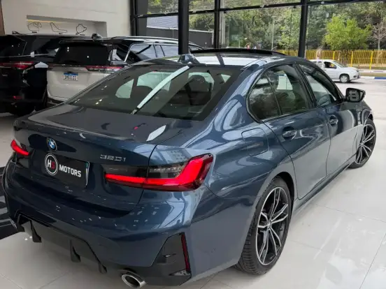 BMW-320i-2.0 16V TURBO FLEX M SPORT AUTOMÁTICO BMW-320i-2025