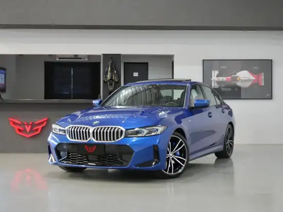 BMW-320i-2023
