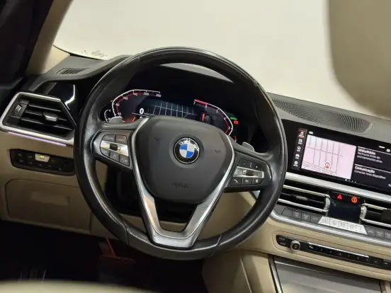 BMW-320i-2020
