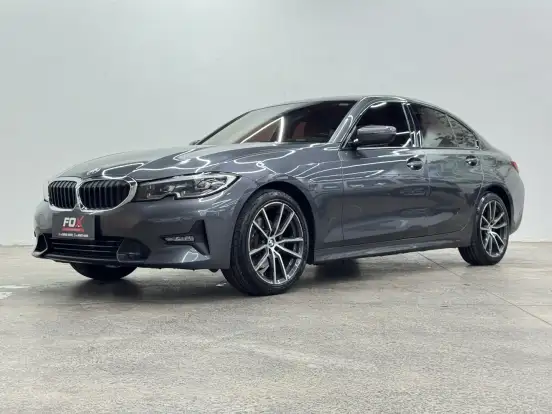 BMW-320i-2020
