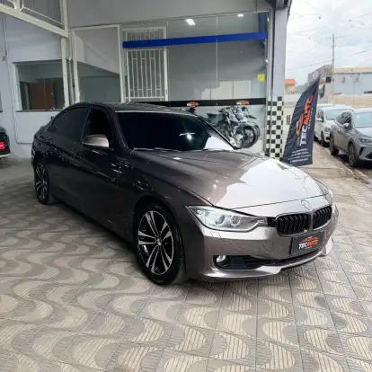 BMW-320i-2012