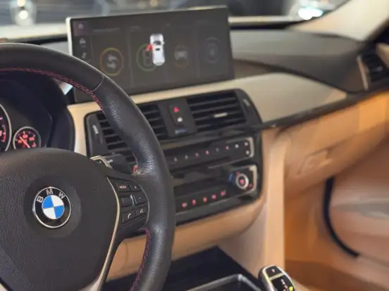 BMW-320i-2.0 SPORT GP 16V TURBO ACTIVE FLEX 4P AUTOMÁTICO BMW-320i-2017