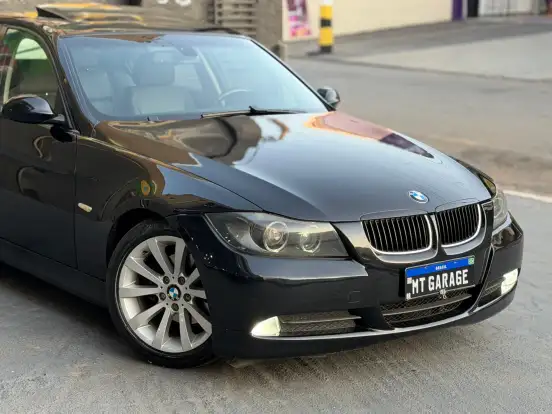 BMW-320i-2008