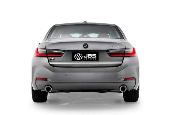 BMW-320i-2024