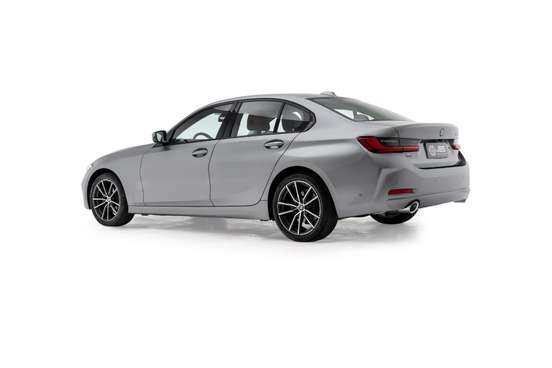 BMW-320i-2024