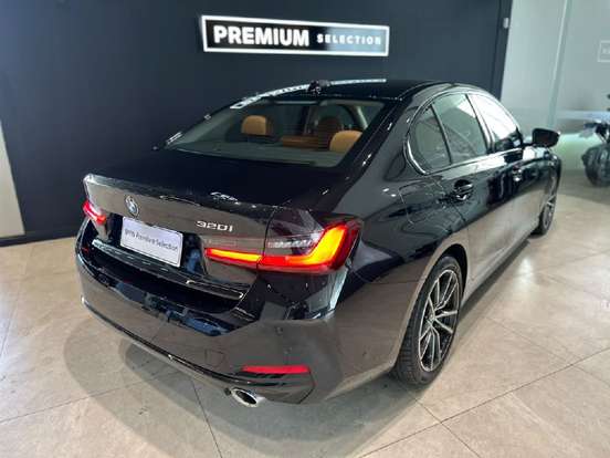 BMW-320i-2.0 16V TURBO FLEX SPORT GP AUTOMÁTICO BMW-320i-2024