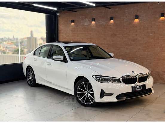 BMW-320i-2021