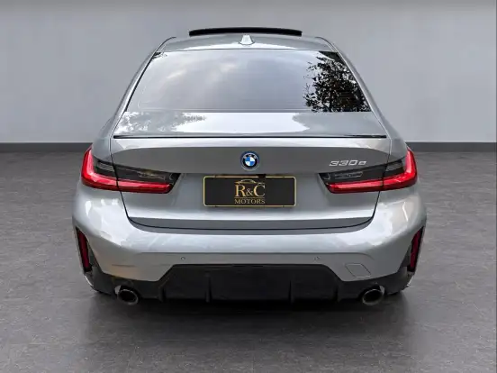 BMW-330e-2.0 16V TURBO HÍBRIDO M SPORT AUTOMÁTICO BMW-330e-2023