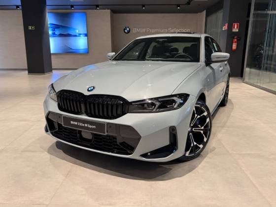 BMW 330e 2.0 16V TURBO HÍBRIDO M SPORT AUTOMÁTICO