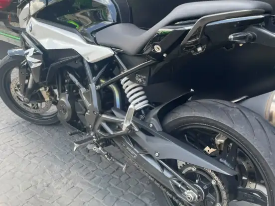 BMW-G 310 R BMW-G 310 R-2021