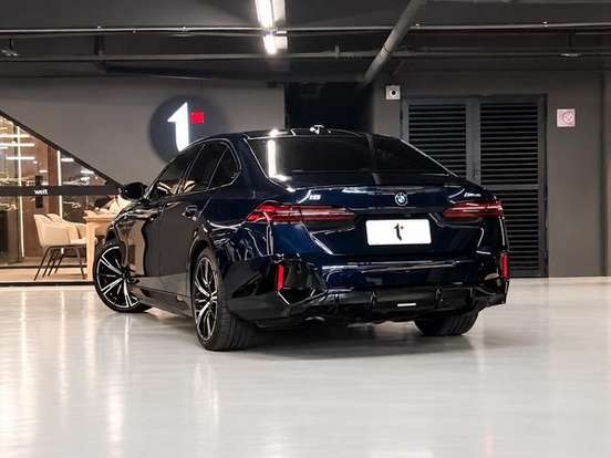 BMW-i5-ELÉTRICO XDRIVE60 M SPORT BMW-i5-2024