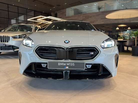 BMW-M 135i-2025