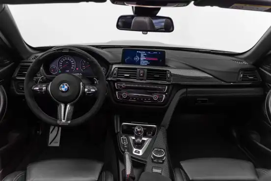 BMW-M4-2015