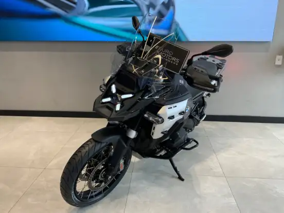 BMW-R 1300 GS ADVENTURE TRIPLE BLACK BMW-R 1300 GS ADVENTURE TRIPLE BLACK-2025