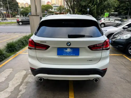 BMW-X1-2.0 16V TURBO ACTIVEFLEX SDRIVE20I 4P AUTOMÁTICO BMW-X1-2021