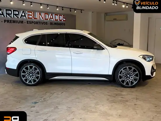 BMW-X1-2.0 16V TURBO ACTIVEFLEX SDRIVE20I X-LINE 4P AUTOMÁTICO BMW-X1-2022