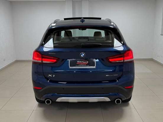 BMW-X1-2021