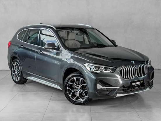 BMW-X1-2021