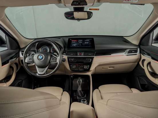 BMW-X1-2021