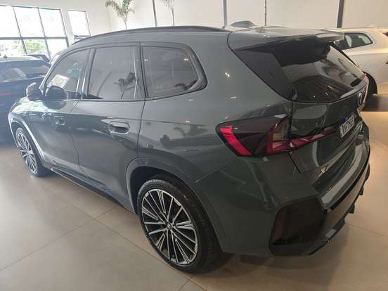 BMW-X1-2.0 16V TURBO GASOLINA SDRIVE20I M SPORT STEPTRONIC BMW-X1-2023
