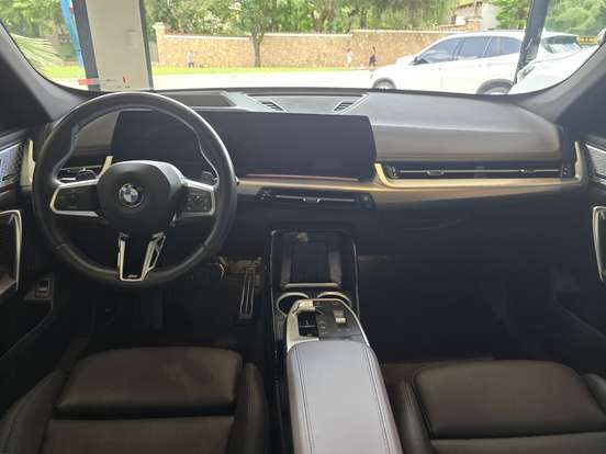 BMW-X1-2024
