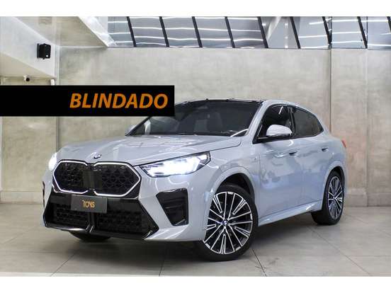 BMW-X2-2024