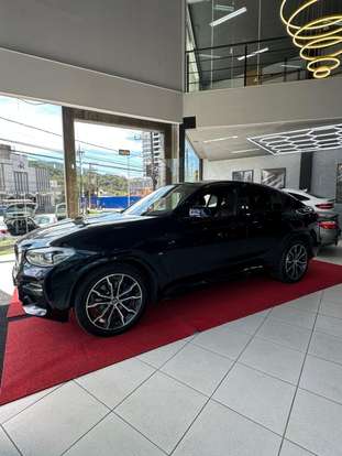 BMW-X4-2020